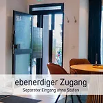 Fewokoko-privat Zentral Lorettoviertel Rheinufer Altstadt Messe Landtag Koenigsallee Apartment
