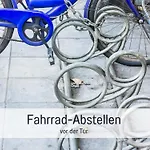 Fewokoko-privat Zentral Lorettoviertel Rheinufer Altstadt Messe Landtag Koenigsallee Dusseldorf